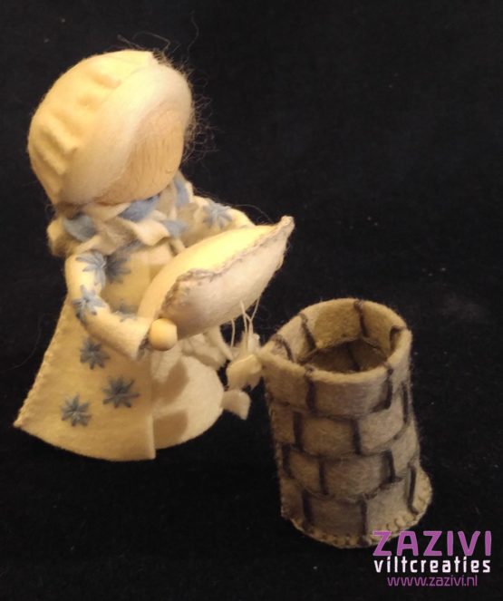 Vrouw Holle (groot) - Afbeelding 5